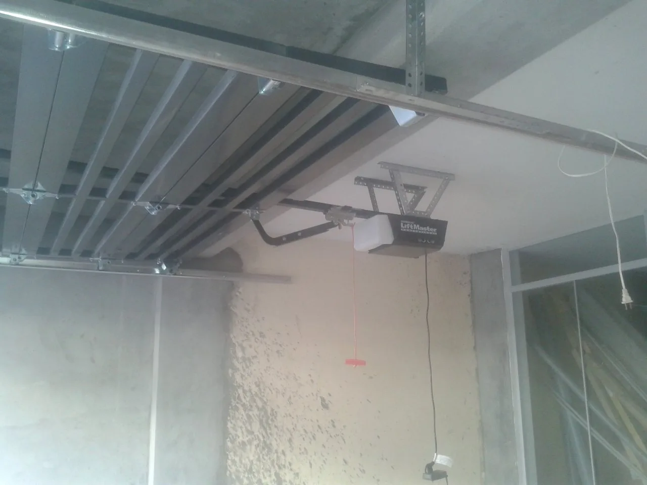 fabricación e instalación de puertas de garaje 2025